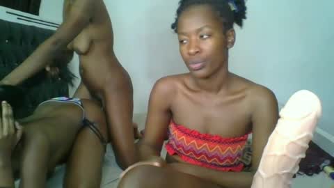 Snapshot of hottie_mistie chatting on July 24, 2:09 am hottie_mistie online show from July 24, 2:09 am
