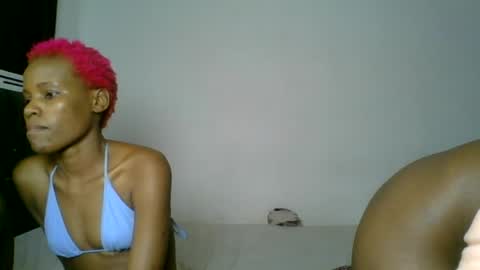 Snapshot of hottie_mistie chatting on August 9, 3:28 pm hottie_mistie online show from August 9, 3:28 pm