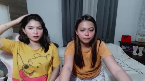 hottie_ririxcx online show from March 22, 12:08 pm