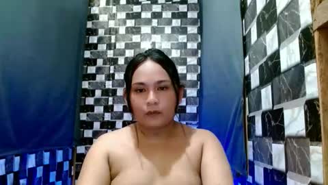 Snapshot of hottie_uzeah21 chatting on June 4, 4:51 am hottie_uzeah21 online show from June 4, 4:51 am