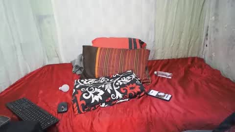 hottiedanicatrans69 online show from December 17, 3:40 pm