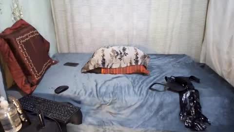hottiedanicatrans69 online show from July 30, 9:25 pm