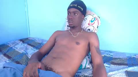 independent Model online show from November 3, 10:53 pm