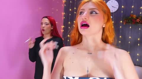 hotties_kittens18 online show from January 22, 2:59 am