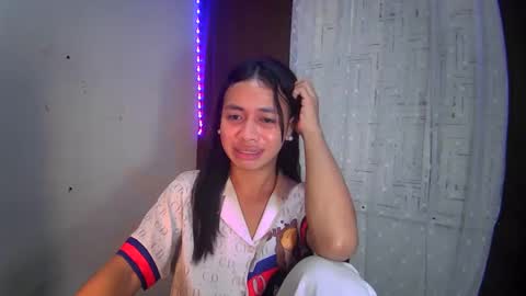 N I C A online show from December 8, 5:55 pm