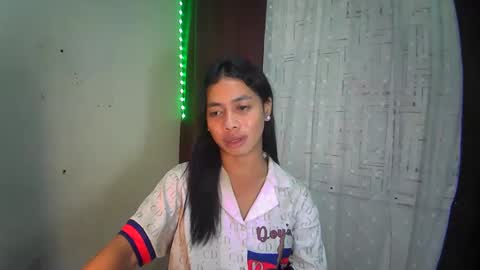 N I C A online show from December 8, 8:58 pm