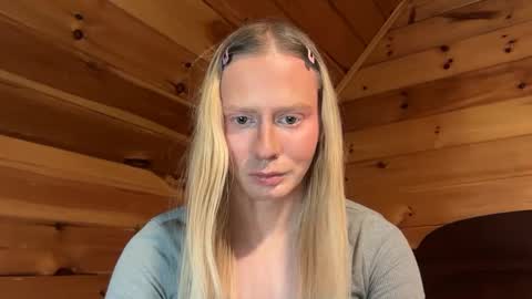 HotTransGirlie online show from January 21, 8:43 pm