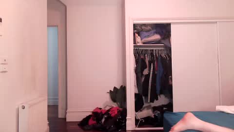 Snapshot of hottt_stuff23 chatting on July 4, 7:36 am Greek godess online show from July 4, 7:36 am