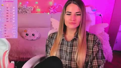 Ivanna and Jessica online show from March 9, 6:06 am