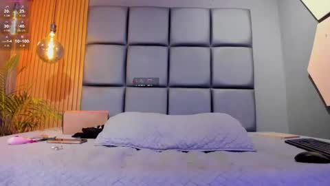  HOTTY online show from September 20, 7:04 pm