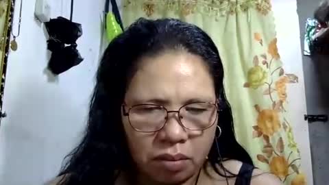 hottycrissy4u online show from June 12, 12:31 am