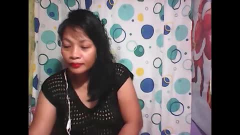 Snapshot of hottyelle1 chatting on March 4, 12:22 pm hottyelle1 online show from March 4, 12:22 pm