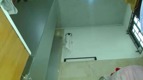 Mary online show from March 24, 4:12 pm