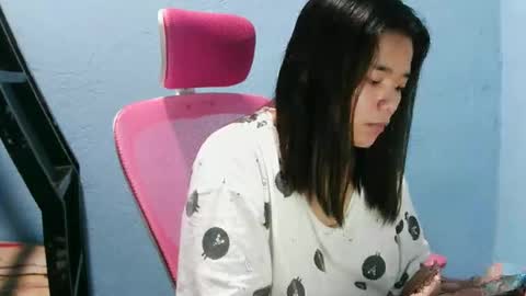 Snapshot of hottypinay300716 chatting on April 10, 8:24 pm hottypinay300716 online show from April 10, 8:24 pm