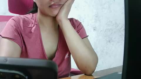 Snapshot of hottypinay300716 chatting on April 15, 12:06 am hottypinay300716 online show from April 15, 12:06 am