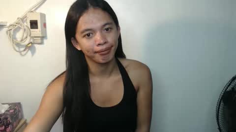 Snapshot of hotvalentina_ chatting on April 28, 12:42 am Valentina3 online show from April 28, 12:42 am