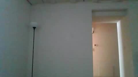 Snapshot of hotwhitedude2026 chatting on June 5, 5:18 pm hotwhitedude2026 online show from June 5, 5:18 pm