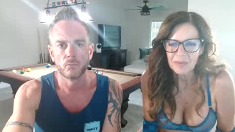 Hotwifehotlife01 online show from June 16, 11:51 pm
