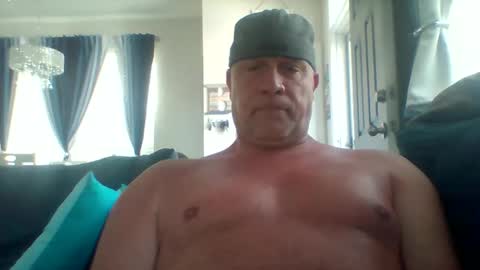Snapshot of hotyummycock69 chatting on April 17, 1:25 pm hotyummycock69 online show from April 17, 1:25 pm