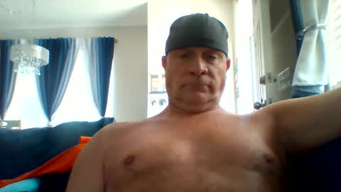 Snapshot of hotyummycock69 chatting on May 28, 4:26 pm hotyummycock69 online show from May 28, 4:26 pm