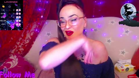 Hotzlata online show from December 17, 8:10 pm