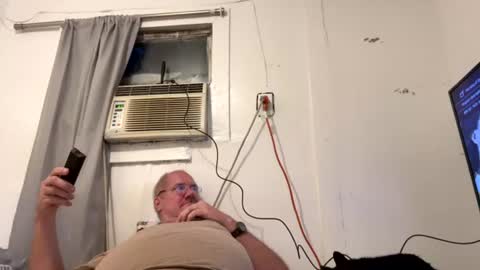 houseflipper online show from July 21, 12:35 am