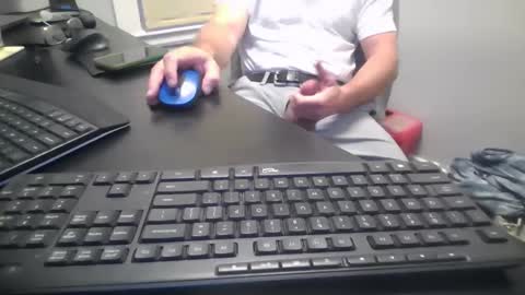 Snapshot of hoverday chatting on October 20, 11:21 am hoverday online show from October 20, 11:21 am