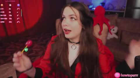 Mia online show from March 4, 5:19 pm