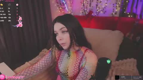 Mia online show from June 9, 5:35 pm