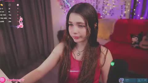 Mia online show from June 10, 5:01 pm