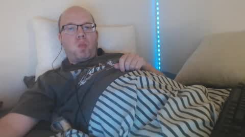 Snapshot of hoyboydkk chatting on October 6, 9:23 pm Christian online show from October 6, 9:23 pm