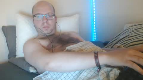 Snapshot of hoyboydkk chatting on October 8, 2:42 am Christian online show from October 8, 2:42 am