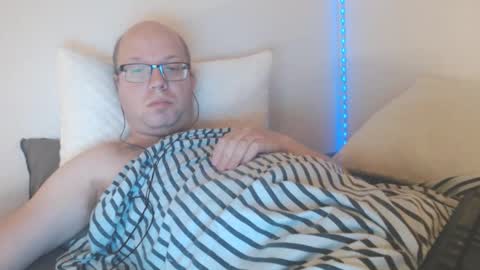 Snapshot of hoyboydkk chatting on October 16, 2:12 am Christian online show from October 16, 2:12 am