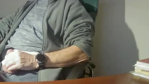 Snapshot of hpeter111 chatting on December 23, 9:08 pm Peter online show from December 23, 9:08 pm