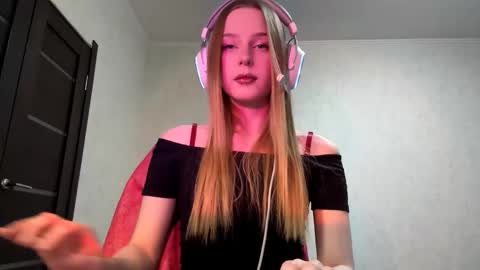 Hikki online show from March 19, 12:42 pm