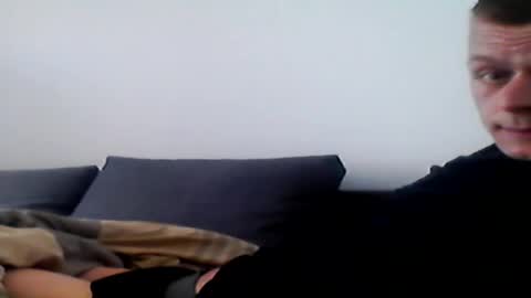 hubikush22 online show from May 25, 8:42 am