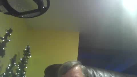 Snapshot of huckfinn1976 chatting on January 13, 1:39 pm huckfinn1976 online show from January 13, 1:39 pm