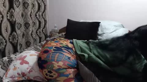 hugeassdevil online show from February 23, 12:57 pm