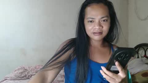 Snapshot of hugecockasian33 chatting on May 19, 11:38 am hugecockasian33 online show from May 19, 11:38 am