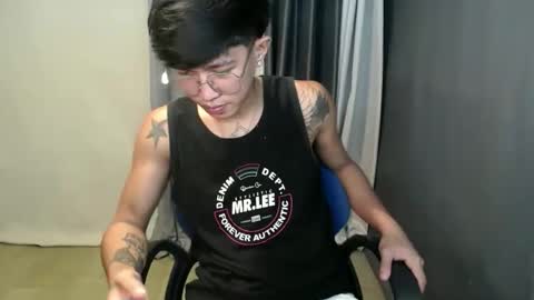 hugecockchristian online show from September 29, 10:42 am