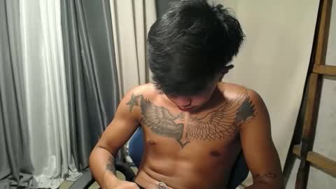 hugecockchristian online show from November 16, 10:32 am