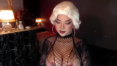 Christine online show from September 19, 8:27 am