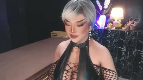 Christine online show from June 3, 6:46 pm
