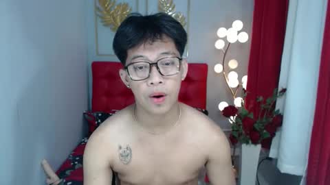 Snapshot of hugecockmiro chatting on February 3, 11:42 am hugecockmiro online show from February 3, 11:42 am