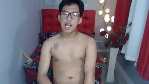 Snapshot of hugecockmiro chatting on February 4, 2:21 pm hugecockmiro online show from February 4, 2:21 pm