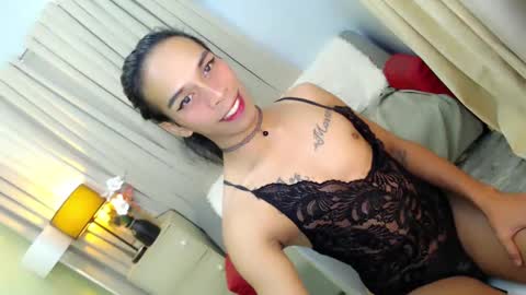 Maxii online show from December 4, 10:08 pm