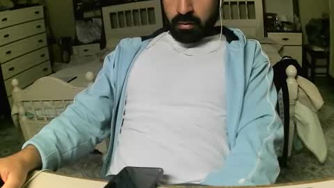 hugeveiny online show from April 23, 3:58 pm