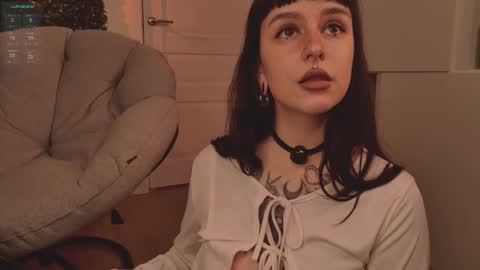 Mika online show from February 5, 3:27 pm