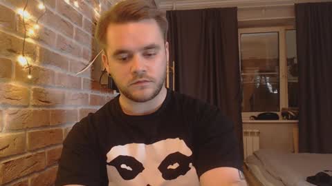 Snapshot of hugo__brad chatting on January 11, 5:18 pm Hugo online show from January 11, 5:18 pm