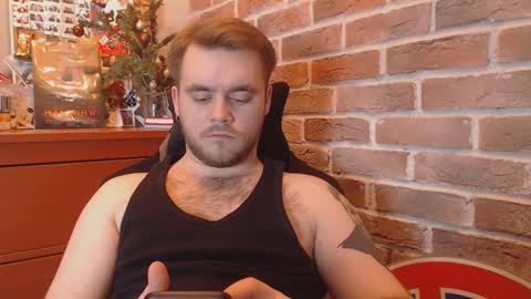 Snapshot of hugo__brad chatting on January 13, 6:38 pm Hugo online show from January 13, 6:38 pm